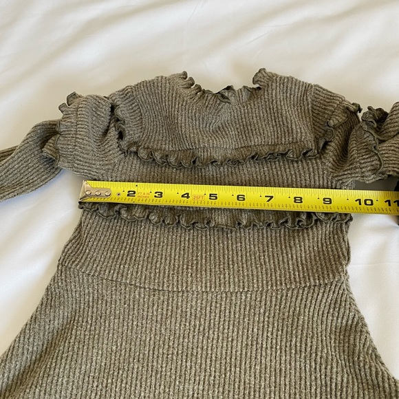 Art Class Toddlers Ruffled Dress, size 2T. Brand New without tags. Adorable. - Picture 8 of 10